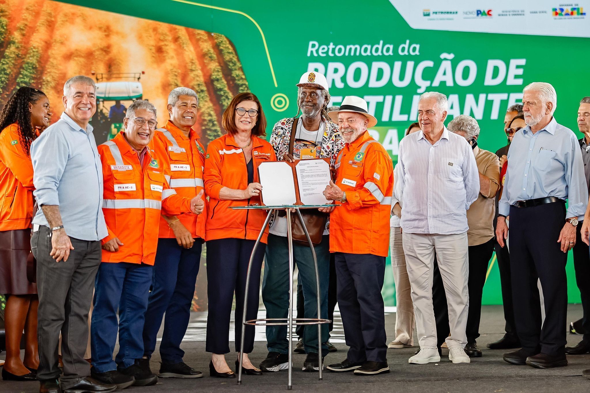 Lula participa da retomada da fábrica de fertilizantes pela Petrobras