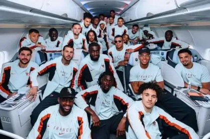 França embarca para a Copa