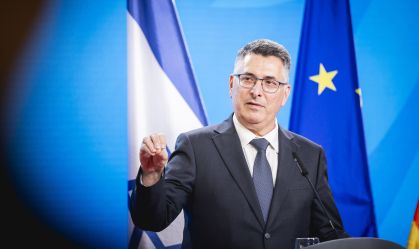 O Ministro das Relações Exteriores da Alemanha, Wadephul, se reúne com o Ministro das Relações Exteriores de Israel, Saar.