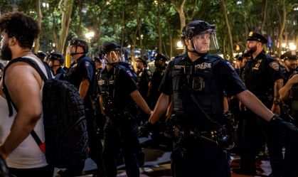 Rowdy Knicks fans clash with NYPD officers following NBA Finals watch party in New York