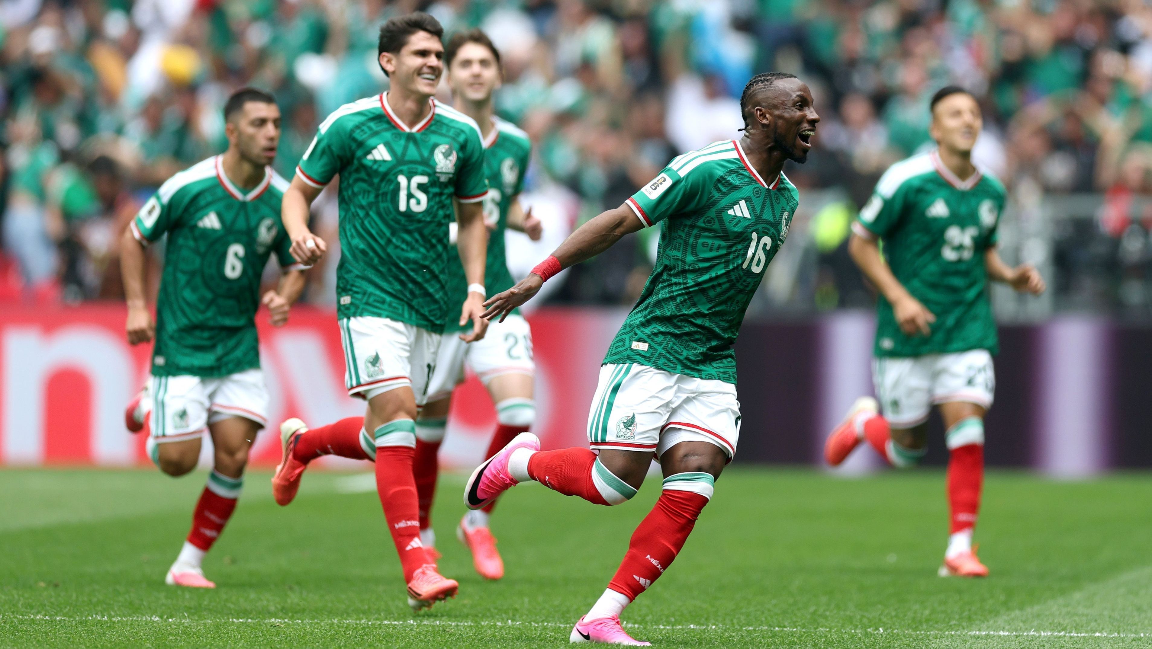 Na abertura da Copa, Julian Quiñones abre o placar para o México