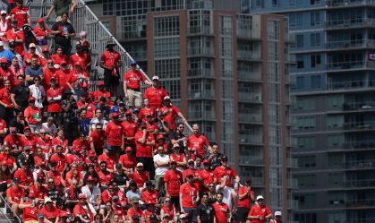Torcida em Canadá x Bósnia e Herzegovina