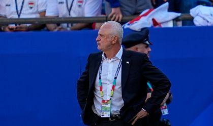 Imagem de destaque do post: "Queria poder jogar com 3 goleiros", diz técnico do Iraque sobre a França