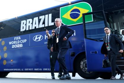 Mau tempo atrasa embarque da seleção brasileira para jogo contra a Escócia
