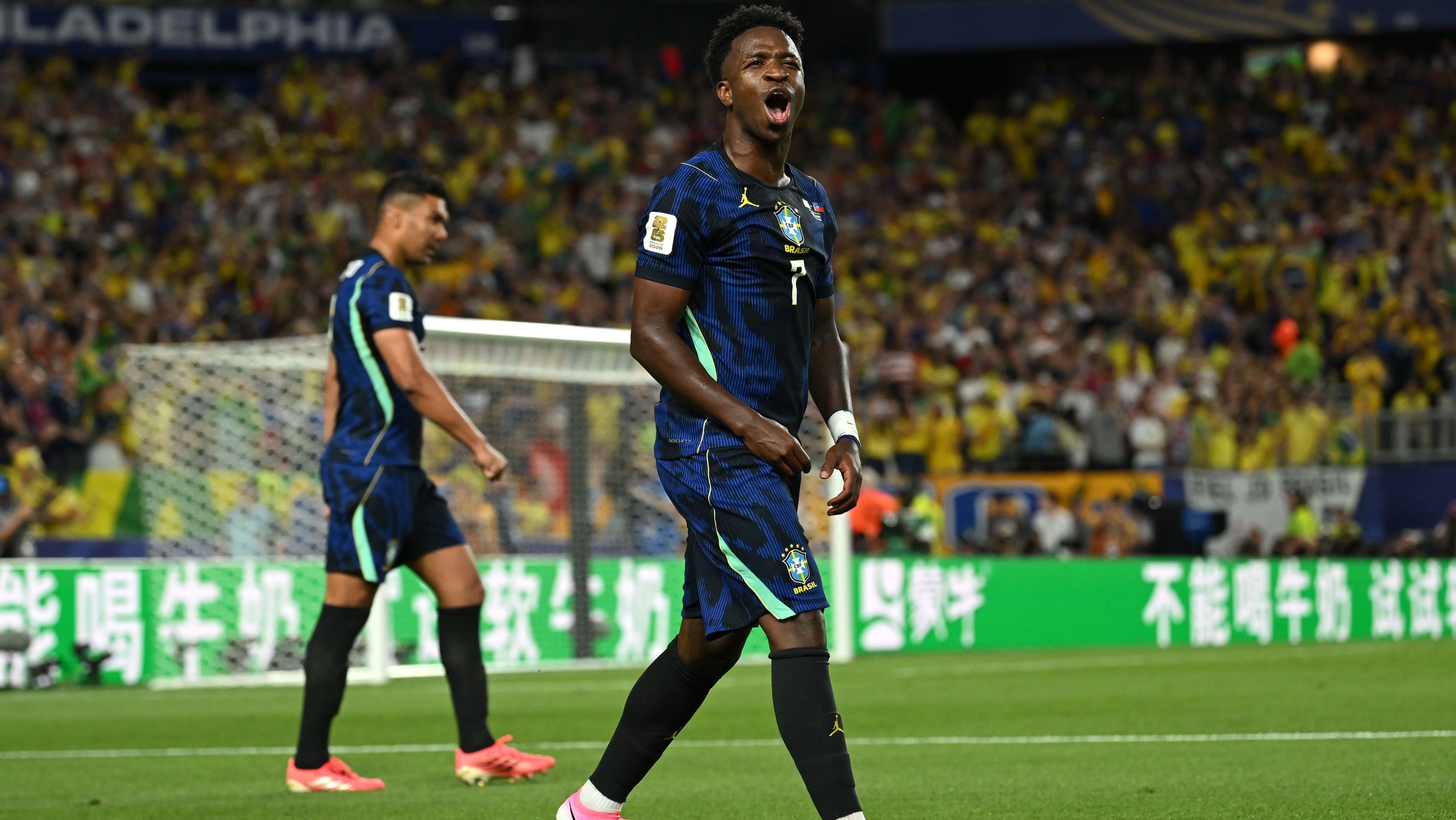 Vini Jr. comemora o terceiro gol do Brasil sobre o Haiti