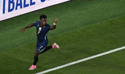 Vini Jr no jogo entre Brasil x Haiti