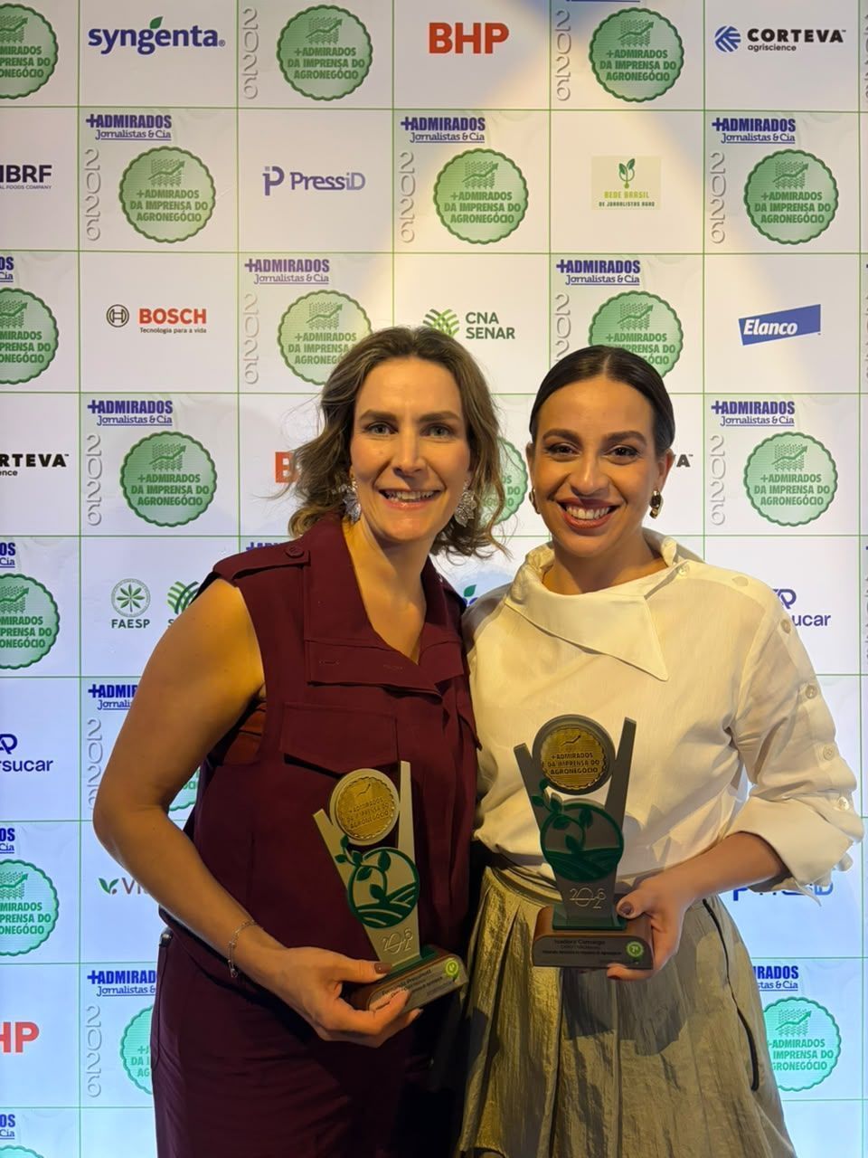 Fernanda Pressinott e Isadora Camargo
