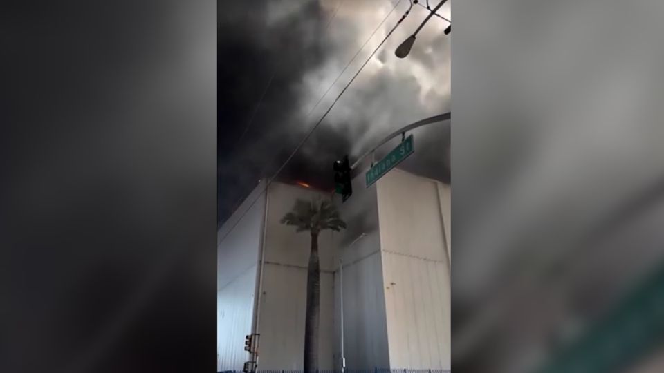 Incendio em armazem nos EUA