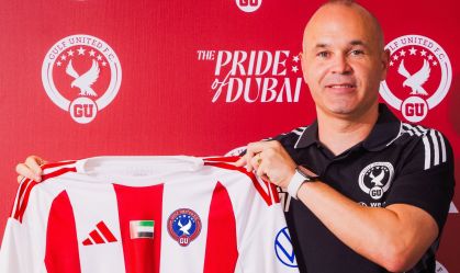 Campeão mundial, Iniesta assume comando do Gulf United