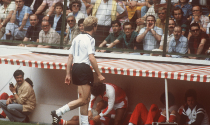 Imagem de destaque do post: "Jogo da Vergonha": entenda como Argélia mudou história das Copas