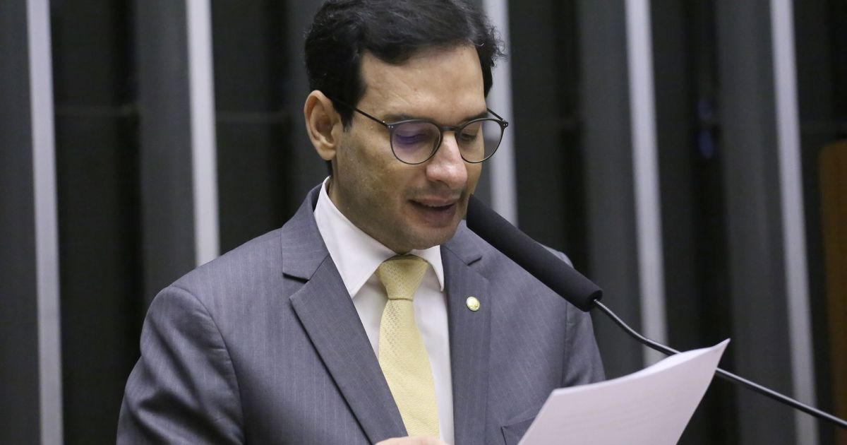 Fim da 6×1: relator apresenta novo parecer a líderes nesta terça (16)