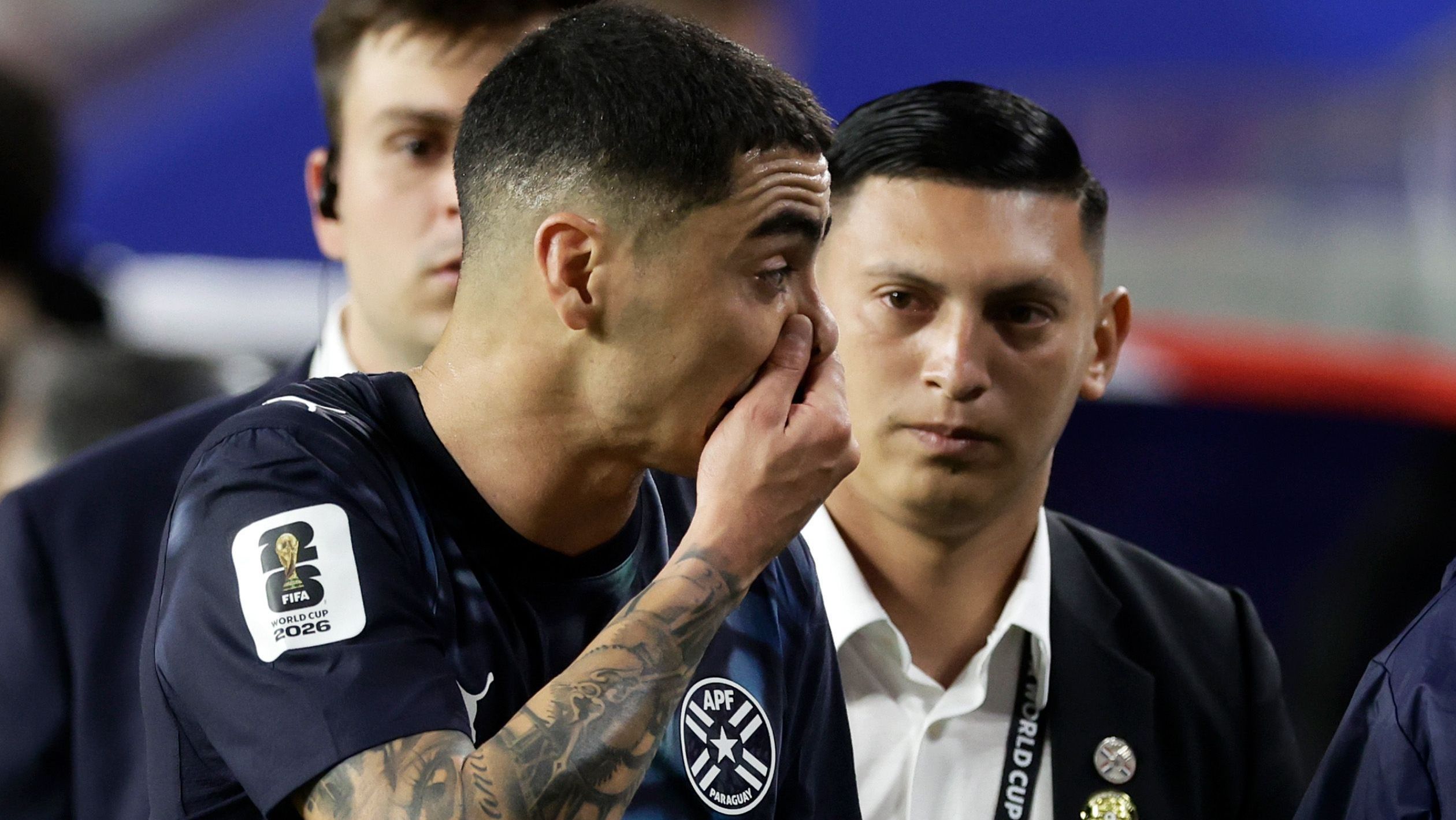 Almirón foi expulso por tapar a boca e proferir ofensa a adversário em Paraguai x Turquia