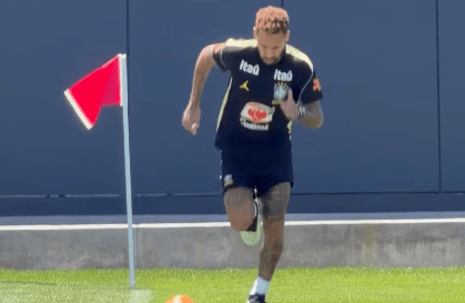 Ginasta? Neymar publica foto inusitada na concentração da Seleção; veja