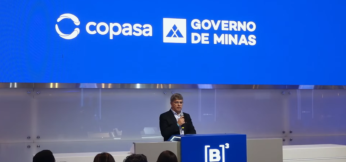 O CEO da Equatorial, Augusto Miranda, durante evento de toque de campainha da Copasa nesta terça (16)