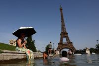 Onda de calor "Ômega" na Europa causa mortes e interrompe energia elétrica