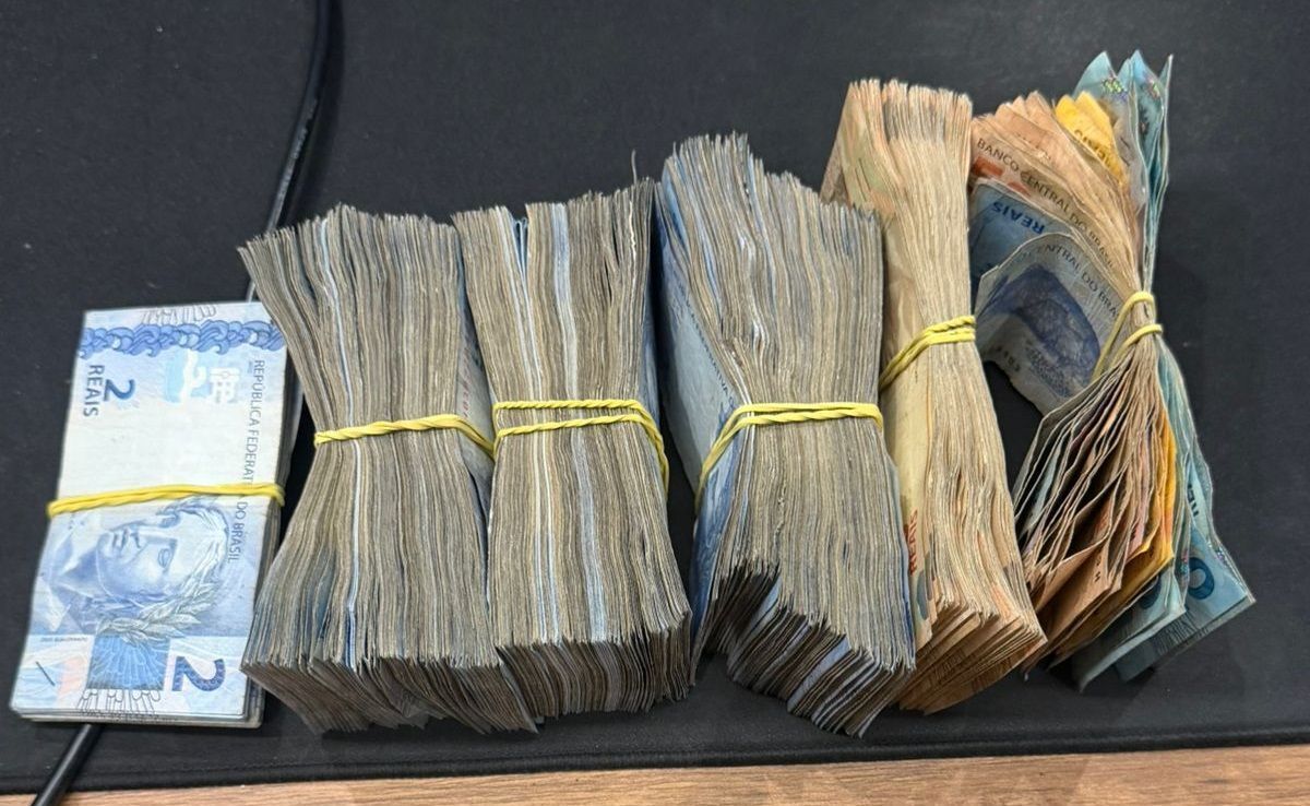 Operação da PCPR (Polícia Civil do Paraná) resulta na apreensão de R$ 8,1 mil em espécie sem comprovação de origem