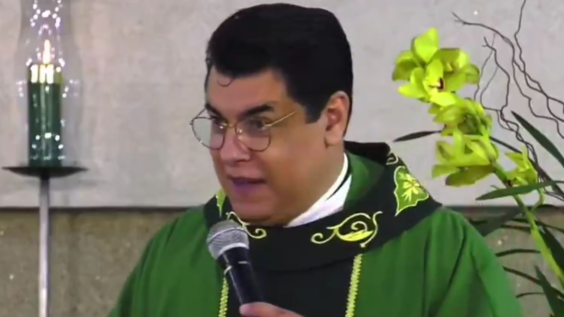 Padre alerta noiva sobre lista de exigências e casamento é cancelado em MG