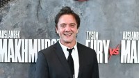 "Harry Potter": série terá Peter Serafinowicz como fantasma de Hogwarts