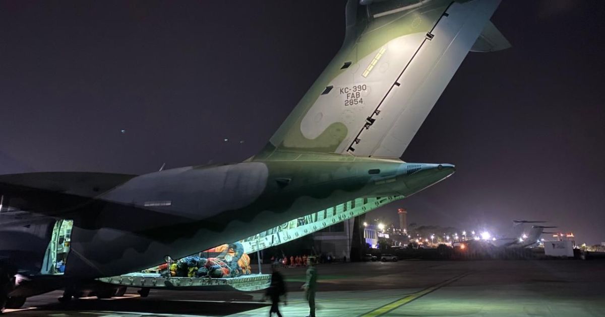 Avião da FAB com ajuda para vítimas de terremoto chega à Venezuela