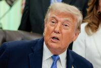 Trump exalta “grande acordo” com Irã e sugere assinatura em 