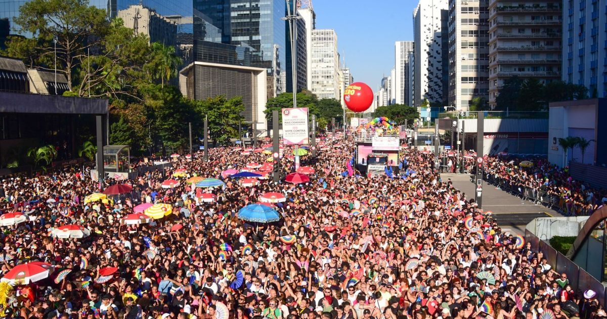 Parada LGBT+ reuniu 36,8 mil pessoas em SP, diz levantamento da USP