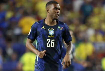 Rayan aparece à frente de Luiz Henrique por vaga de Raphinha na Seleção