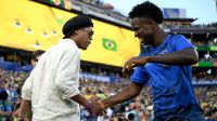 Brasil x Haiti: Ronaldinho Gaúcho se encontra com jogadores da Seleção