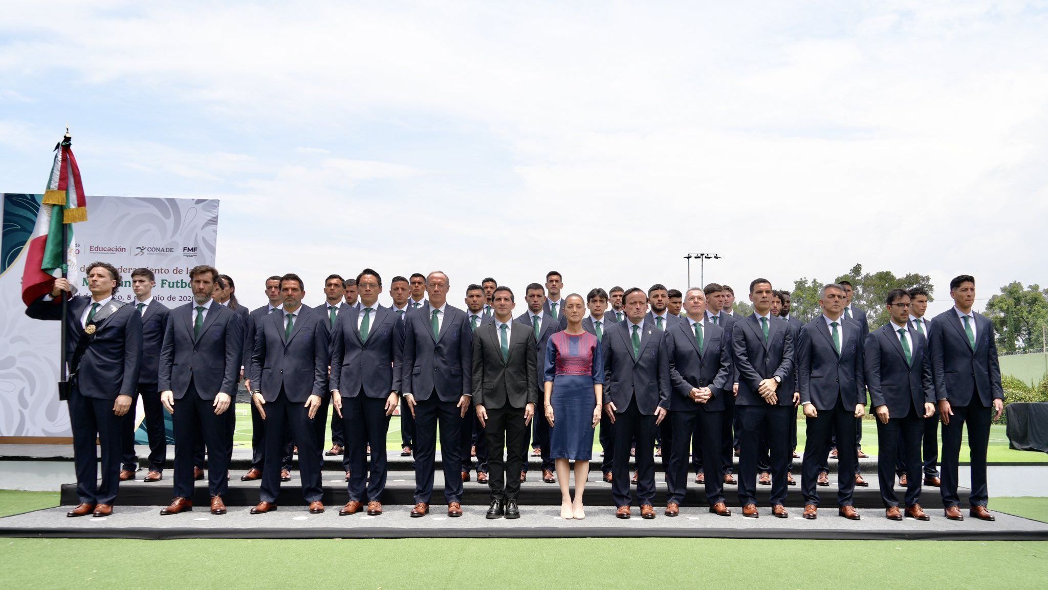 Claudia Sheinbaum com a Seleção Mexicana