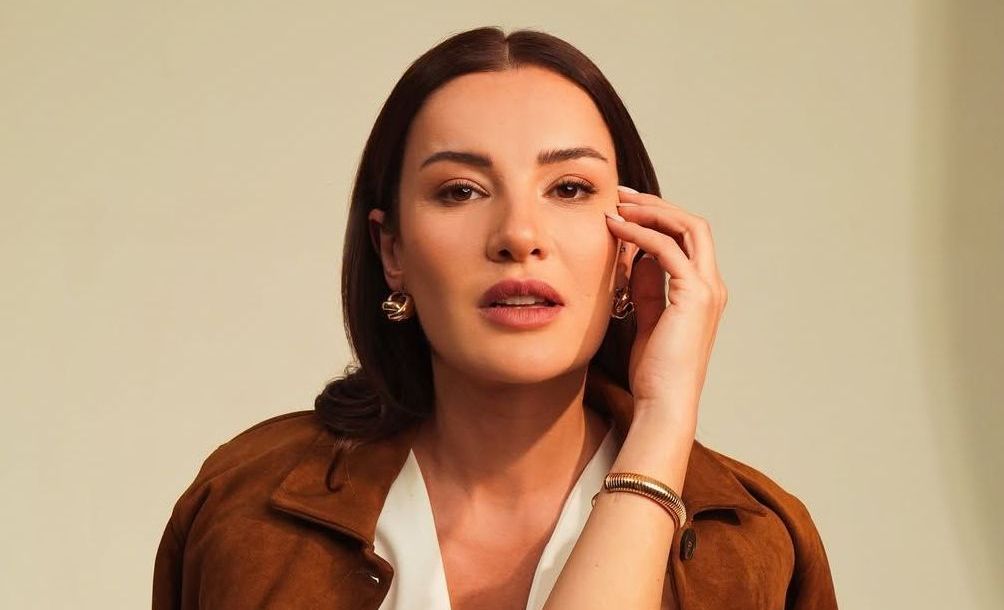 Morre Ece Irtem, atriz da novela “Coração de Mãe”, aos 35 anos