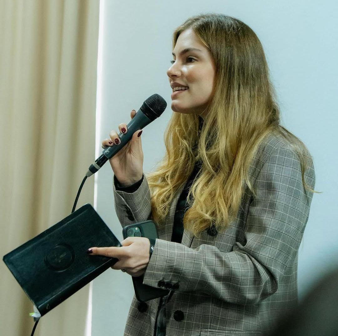 Ex-atriz Bruna Hamú deixou atuação para ser pastora • Instagram/Bruna Hamú