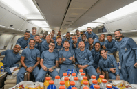 Com apoio da torcida, Brasil embarca aos EUA em busca do hexacampeonato