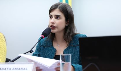 TABATA AMARAL 03-06-26