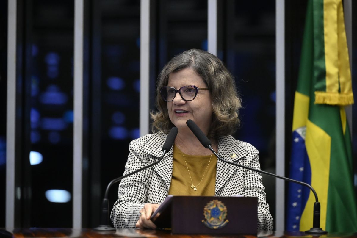 Jaques elogia Teresa Leitão e deseja “sucesso” na liderança do governo