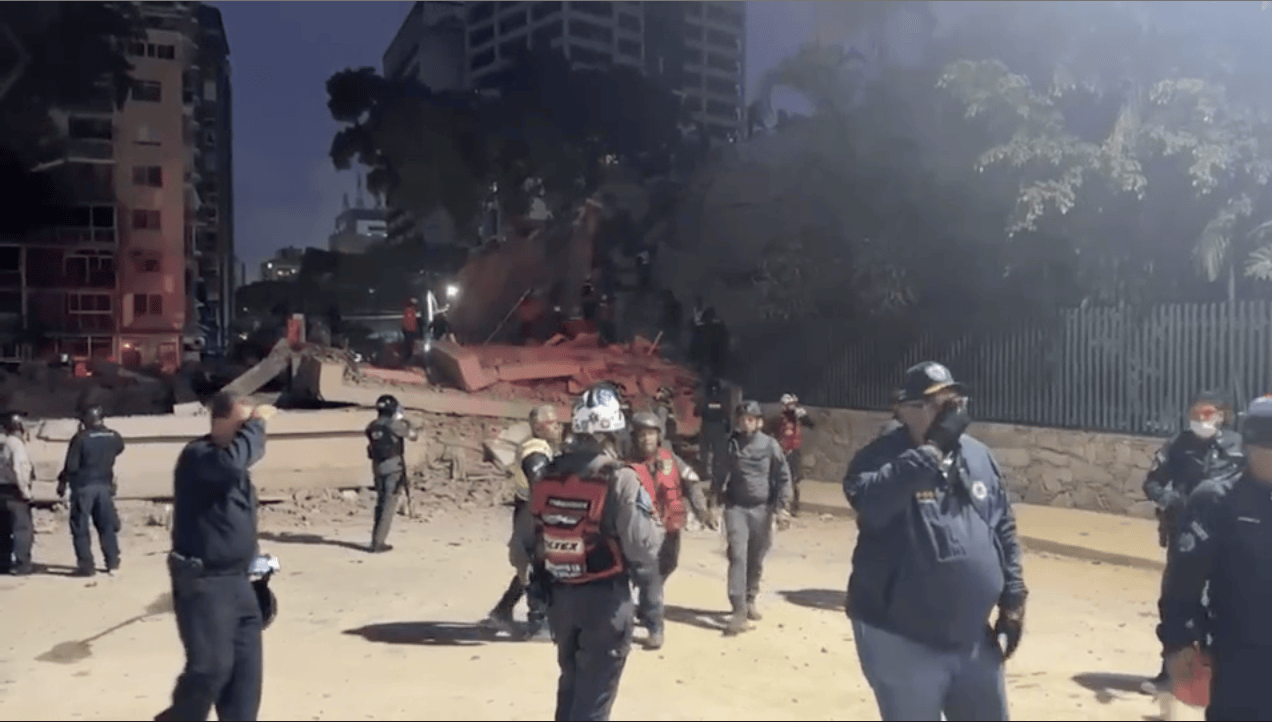 https://admin.cnnbrasil.com.br/wp-content/uploads/sites/12/2026/06/Terremotos-atingem-Venezuela-3.png?w=1320&h=742&crop=0