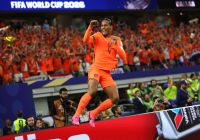 Recuperado de lesões, Memphis estreia na Copa do Mundo pela Holanda
