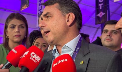 O senador Flávio Bolsonaro (PL-RJ) no evento Eloos