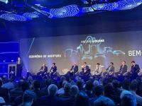 Eletrificação e conectividade redefinem o setor, diz CEO da 