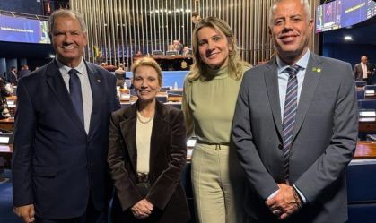 Da esquerda para direita: deputado Alceu Moreira (MDB-RS); senadora Tereza Cristina (PP-MS); presidente do IPA, Tania Zanella; deputado Evair de Melo (Republicanos-ES).