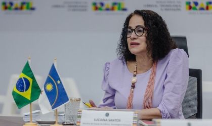 Ministra Luciana Santos