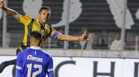 Em meio à Copa, gol bizarro no Brasileirão Série B viraliza; veja