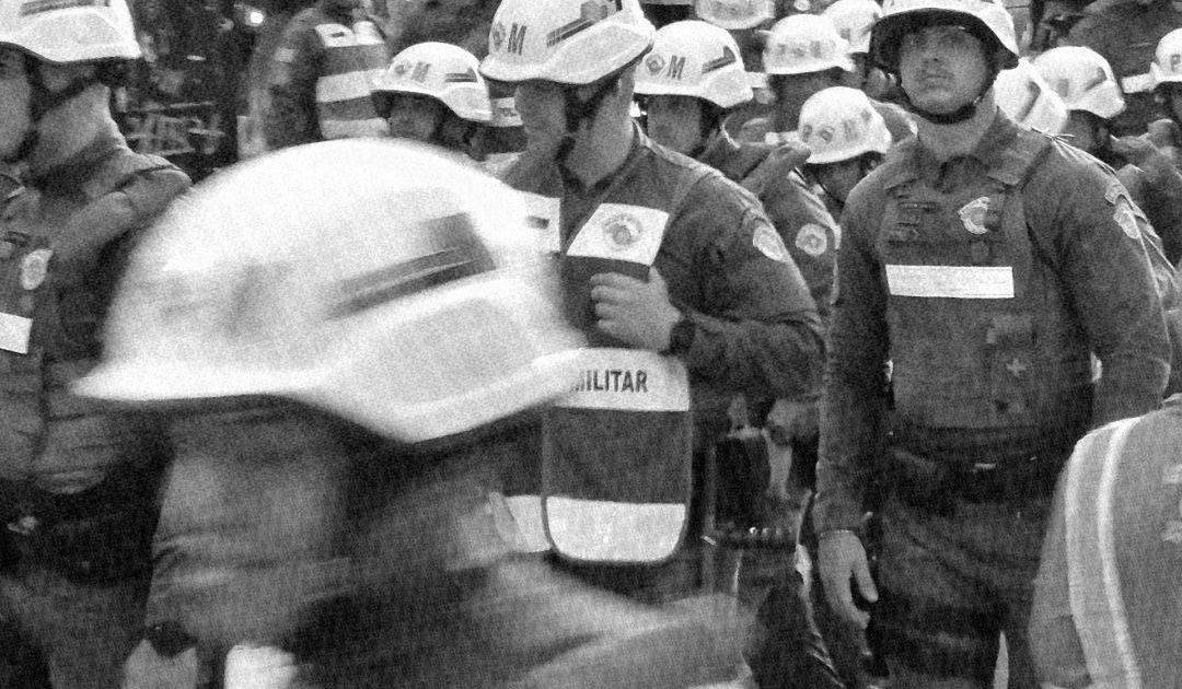 Mais de 70 mil policiais e bombeiros foram afastados por saúde mental