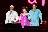 Zeca Pagodinho, Alcione e Jorge Aragão animam SP em noite de samba