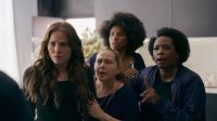 Velório de Arthur tem barraco entre Pilar e Adriana em "Quem Ama Cuida"