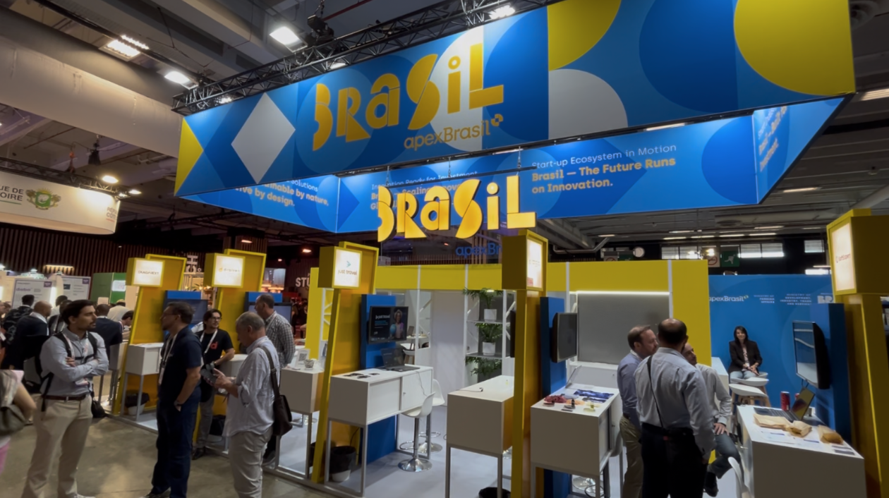 Estande da Apex Brasil no VivaTech, em Paris, na França, em 16 de junho de 2026 • Reprodução/CNN Brasil