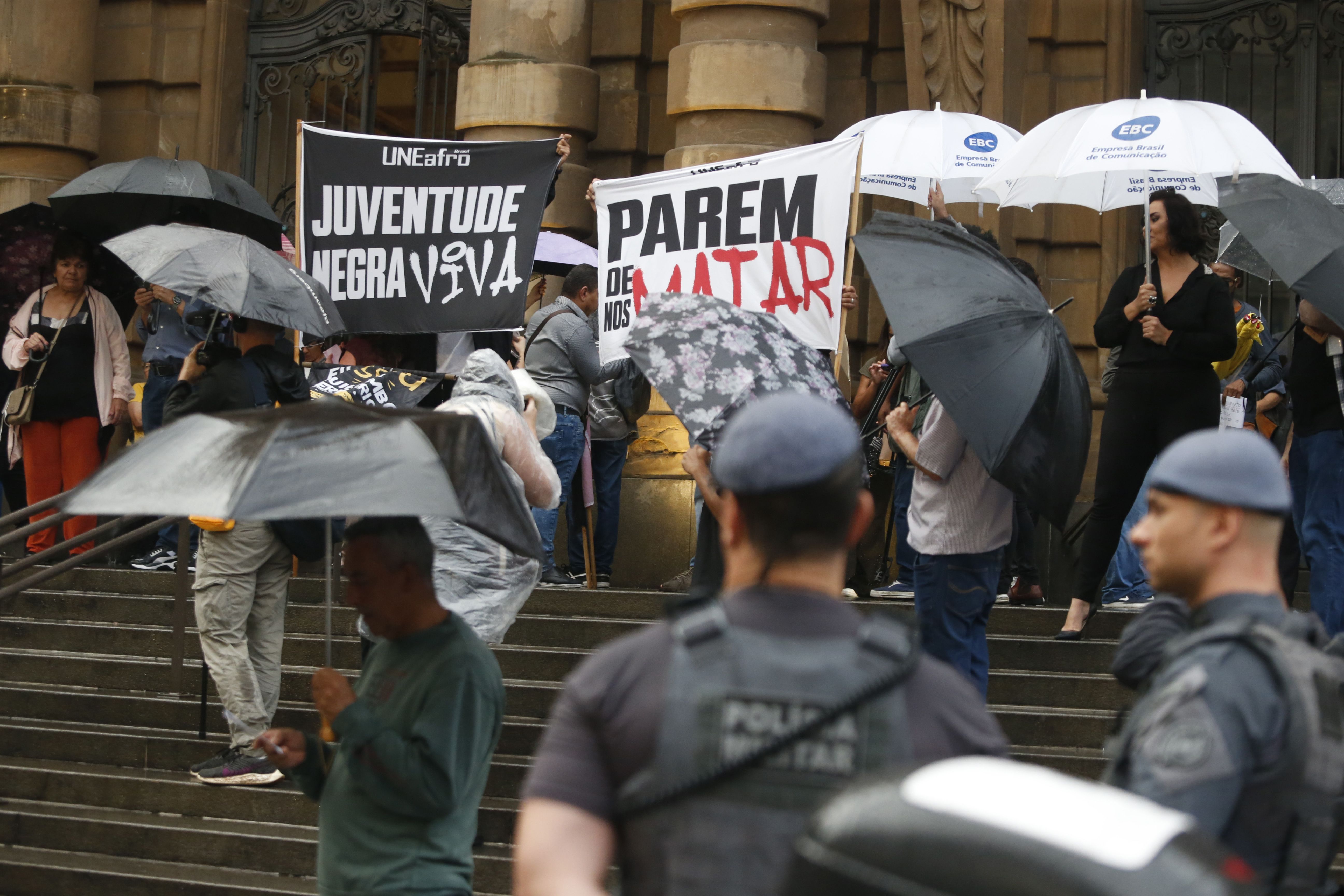 ato contra violência policial