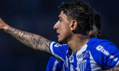Imagem de destaque do post: Avaí passeia contra a Chapecoense e encaminha título da Copa Sul-Sudeste