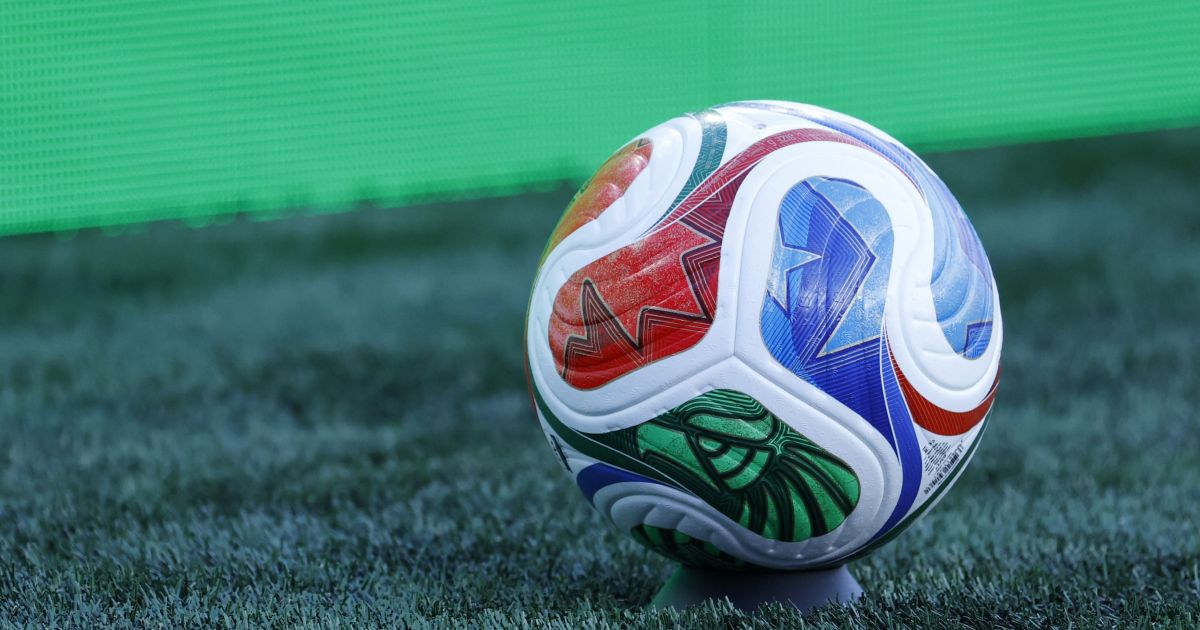 Futebol Tambem E Negocio Mas A Fifa Cruzou Uma Linha Vermelha