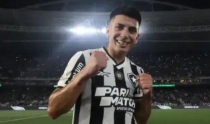 Almada esteve presente no ano histórico de 2024 para o Botafogo
