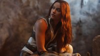 Camila Mendes revela ida a retiro sem celular após esgotamento emocional
