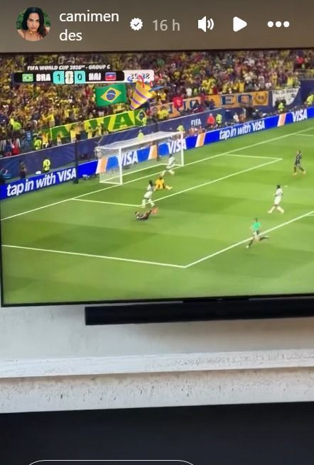 A atriz registrou o segundo gol do Brasil • Reprodução/Instagram/Camila Mendes